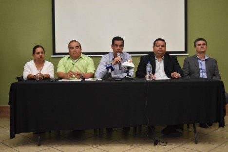 Integrantes de la Dirección de Desarrollo Económico del  Ayuntamiento de Xalapa anunciaron la segunda feria del empleo  Xalapa 2019, a realizarse el miércoles 10 de julio, de 9:00 am a 14:00 pm en el parque Juárez de Xalapa. 