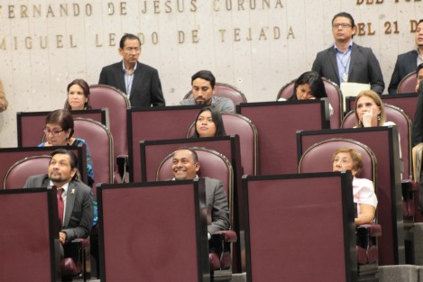 Por 39 votos a favor y 7 en contra se aprobó el dictamen que declara como medida preventiva, la suspensión provisional del Ayuntamiento de Mixtla de Altamirano, Veracruz de Ignacio de la Llave, en tanto se desarrolla el procedimiento de desaparición y el Congreso de Veracruz emita resolución definitiva.   