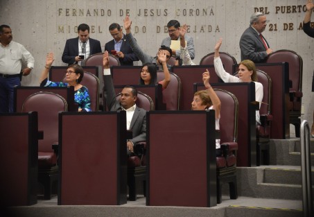 Con 39 votos a favor y 7 en contra el congreso del estado aprobó la desaparición de poderes en municipio de Mictlán de Altamirano.