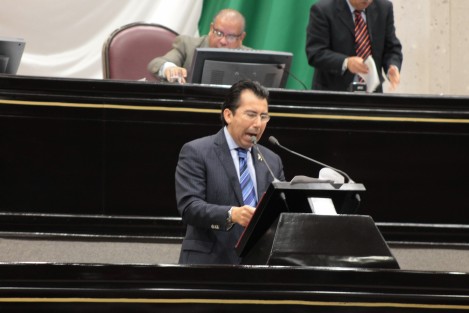 El diputado Gonzalo Guízar Valladares, presentó un Anteproyecto con punto de acuerdo por el cual se solicita al presidente de la República y al Secretario de Agricultura y Desarrollo Rural, incluir al café en el Programa de Precios de Garantía a Productos Alimentarios Básicos. 