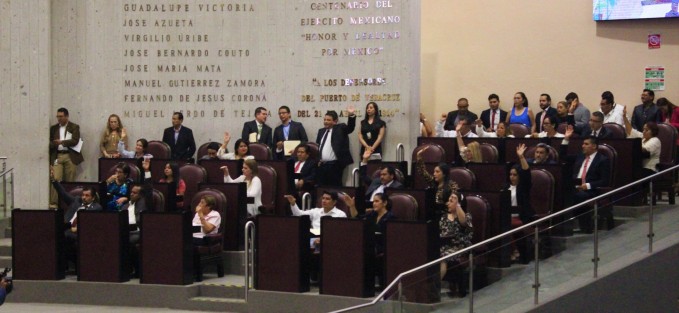 Aspectos de la Décimasegunda Sesión Ordinaria del Segundo Período de Sesiones Ordinarias, Primer Año de Ejercicio Constitucional.