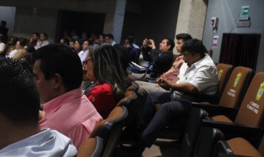  Presidentes municipales, síndicos y regidores de la Comisión de Hacienda y Patrimonio Municipal de 63 ayuntamientos de la zona centro del Estado de Veracruz, participaron en el Seminario para el Fortalecimiento de la Gestión Municipal, organizado por el Congreso del Estado a través de la Comisión de Desarrollo y Fortalecimiento Municipal y el Órgano de Fiscalización Superior del Estado (ORFIS).