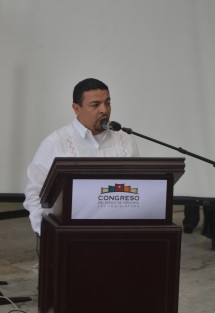 En las instalaciones del recinto legislativo se realizó la clausura del foro Retos y prospectiva de la política educativa en Veracruz Hacia la definición de las Leyes Secundarias.