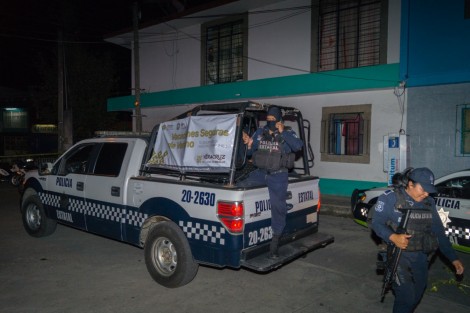 De acuerdo con un reporte al número de emergencias 911, aproximadamente a las 22:15 horas de este sábado hubo detonaciones de arma de fuego a la altura de la calle General Sóstenes Rocha, en la colonia Tamborrel de esta ciudad.