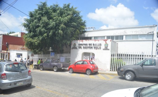 Al mediodía de hoy se rumoró que habrían encontrado restos óseos durante las excavaciones de la remodelación del centro de salud Gastón Melo ubicado en el centro de Xalapa.