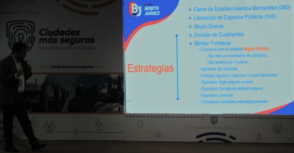 Se realizó el foro Ciudades más seguras organizado por el diputado Sergio Hernández y con la participación de José Trinidad Garza Mendoza, coordinador de la Dirección de Análisis e Información de la Secretaría de Seguridad del municipio de San Nicolás de los Garza, en Nuevo León entre otros ponentes.