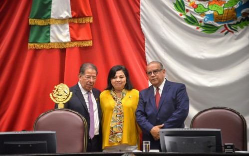 Aspectos de la Decimacuarta Sesión Ordinaria del Segundo Período de Sesiones Ordinarias; Primer Año de Ejercicio Constitucional, de la LXV Legislatura de Veracruz. 