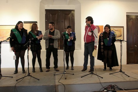 Con la bienvenida a las tunas participantes y el reconocimiento a las organizadoras, por parte de autoridades locales, dio inicio el VI Festival de Tunas Femeniles, Xalapa Ciudad de las Flores, las musas y los callejones. 