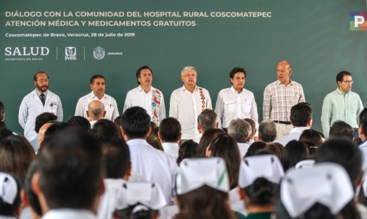 Veracruz y el país tienen un gobierno que da prioridad a los indígenas y busca subsanar las carencias que por más de 30 años ocasionaron las equivocadas políticas neoliberales de administraciones pasadas, puntualizó el gobernador Cuitláhuac García Jiménez.
