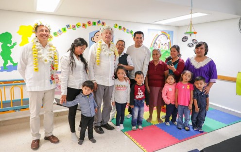 De gira con el presidente Andrés Manuel López Obrador para la supervisión de los hospitales rurales de Zongolica y Coscomatepec conoció de primera mano las carencias del sector y, al mismo tiempo, ambos se comprometieron a levantar el sistema de salud pública. 