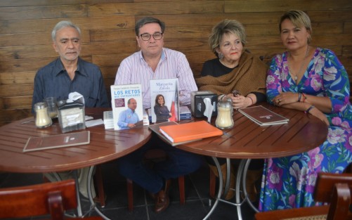 En conferencia de café, la agrupación <em>México Libre</em>, invita a la ciudadanía a una asamblea para conformar otro partido. 