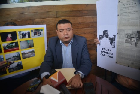 Adolfo García, Abogado de la familia Castro, denunció caso de despojo por parte del ex diputado federal y ex oficial mayor de la SEV, Édgar Spinoso Carrera.  
