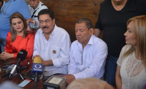 Si algo tiene que hacer el PRI, es cortar con los corruptos, sacar a la basura, y este grupo es quien hundió al PRI el año pasado, impuso un candidato externo que no conectó, uso la asamblea para romper los candados y el principal ejecutor fue Alejandro Moreno, por eso la insistencia de imponerse en el partido.