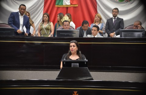 La diputada Rosalinda Galindo, fue una de las que más tuvo que contestar el porqué las iniciativas no habrían sido dictaminadas.