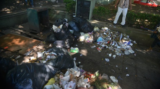 Aunado que la administración actual le tira basura y no limpia el lugar lo que ha convertido en un foco de infección a tan solo unos metros del Palacio de Gobierno.