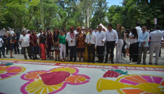 Durante todo el día se pudieron apreciar varios eventos culturales que muestran las diferentes regiones de Veracruz.