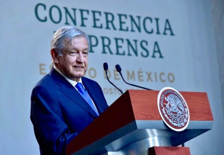 En Tuxpan, Michoacán, presidente Andrés Manuel López Obrador pidió castigo a responsables de masacre en El Paso, Texas. 