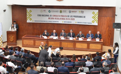 En el auditorio Silvestre Moreno Cora se realizó el Foro Nacional Consulta Pública de los  Programas de Mejora Regulatoria 2019-2020. Participaron autoridades de SEDECOP, CONAMAR y de la Secretaría de Economía.  