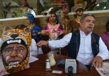 El presidente municipal de Teocelo, Mario Antonio Chama Díaz, en compañía de la Síndica Municipal Zayra del Carmen Martínez Andrade; la Presidenta del Sistema Municipal DIF, Mara Chama Villa y funcionarios municipales, anunciaron la fiesta patronal de la Asunción de nuestra señora, que inicia con una cabalgata el próximo 10 de Agosto en el campo El Maguey.  