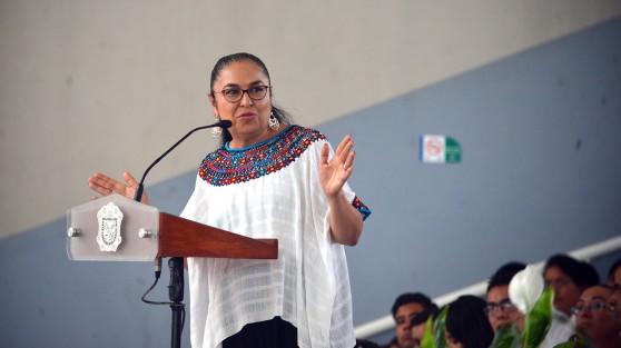 La rectora de la Universidad Veracruzana, Sara Ladrón de Guevara, en compañía del delegado federal, Manuel Huerta; autoridades de la SEV y otras personalidades, dieron la bienvenida a alumnos de nuevo ingreso  ciclo escolar 2019-2020 en el gimnasio del Campus para la Cultura, las Artes y el Deporte, de la ciudad de Xalapa.  