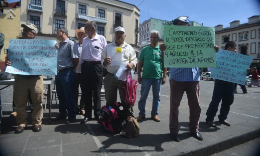 Se manifestaron en la plaza Lerdo, varios líderes cafetaleros.  