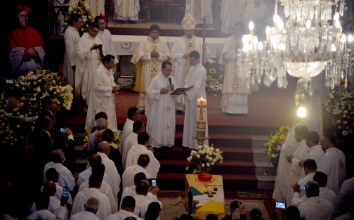 En la Catedral Metropolitana de la ciudad de Xalapa se realizo la misa  y sepelio del Cardenal Sergio Obeso acompañado de jerarcas católicos del país, autoridades estatales, figuras políticas y feligreses  se le  dio una emotiva despedida. 