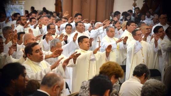 En la Catedral Metropolitana de la ciudad de Xalapa se realizo la misa  y sepelio del Cardenal Sergio Obeso acompañado de jerarcas católicos del país, autoridades estatales, figuras políticas y feligreses  se le  dio una emotiva despedida. 