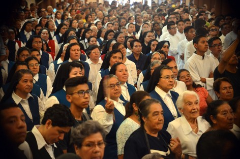 En la Catedral Metropolitana de la ciudad de Xalapa se realizo la misa  y sepelio del Cardenal Sergio Obeso acompañado de jerarcas católicos del país, autoridades estatales, figuras políticas y feligreses  se le  dio una emotiva despedida. 