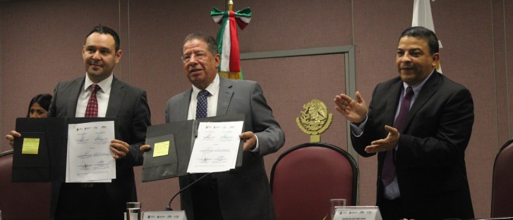 La LXV Legislatura del Estado, a través de su presidente, el diputado José Manuel Pozos Castro y el titular de la Secretaría de Finanzas y Planeación (SEFIPLAN) del Estado, José Luis Lima Franco, firmaron un convenio que tiene como objetivo coordinarse para capacitar al personal del Poder Legislativo.