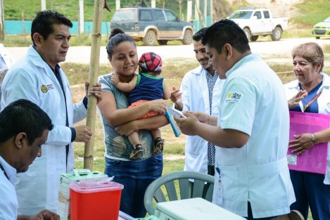 Como parte de las políticas públicas que impulsa el gobernador Cuitláhuac García Jiménez, la Secretaría de Salud (SS) llevó a cabo una jornada médica en la comunidad El Chiflido del municipio de Minatitlán.