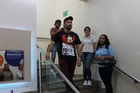 César Ferreira, joven colombiano que está a punto de romper el Récord Guinness com la persona más joven en visitar los 194 países del mundo, estuvo este fin de semana en Veracruz, filmando para un programa que estrenará próximamente.
