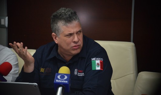 En conferencia de prensa, a la cual sólo habían sido convocados algunos medios, el titular de la SSP, Hugo Gutiérrez, explicó algunos de los logros que ha tenido dicha Secretaría.