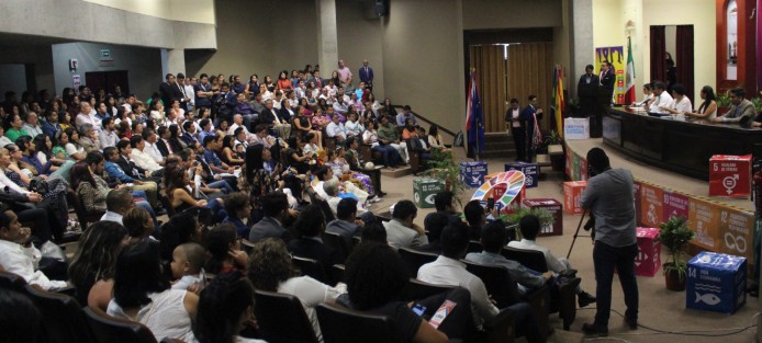 representantes del Consejo Nacional de Líderes por la Paz, el Corporativo de Inteligencia EDUCA y el Movimiento Juvenil Generación Nacional, realizaron la Primer Entrega de la presea Youth Awards 2030 Veracruz, a jóvenes de la entidad, en reconocimiento al liderazgo y compromiso social que han mostrado en favor de la paz mundial.  