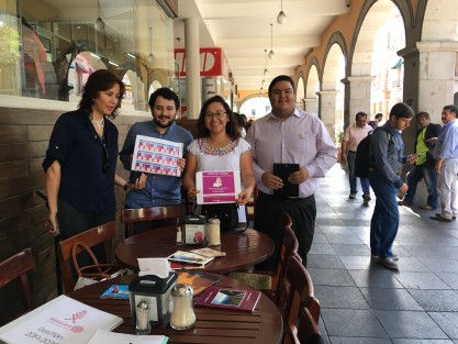 Jóvenes del Club Rotaract Xalapa Esperanza invitaron en rueda de prensa a participar en su evento anual de fomento a la lectura <em>Libro Perdido</em>, donando algún libro o activamente a buscarlos por la ciudad siguiendo la pistas a través de sus redes sociales el próximo 12 de septiembre. La donación de libros se puede hacer en el Club Rotario de Xalapeños Ilustres, cerca de la iglesia de San José, o comunicándose a los teléfonos 2286034288 y 2281340526, hasta el próximo 1 de septiembre. 