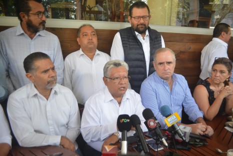 Guzmán Avilés comentó que la campaña de su planilla durará entre 13 y 15 días, y espera todo tipo de ataques de su contrincante.  