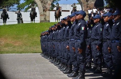 El secretario de Seguridad Pública, Hugo Gutiérrez, encabezó la ceremonia de graduación de 277 cadetes de los cursos de formación inicial para Policía Preventiva, en la academia de  El Lencero.  