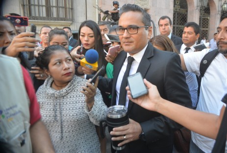  Winckler Ortiz, informó que la investigación por la masacre ocurrida en Coatzacoalcos está a punto de concluir y que sólo falta afinar detalles con la Fiscalía General de la República, instancia que encabeza la investigación.  