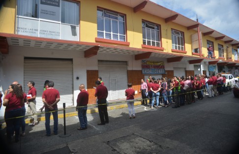 El Sindicato del Seguro Social de los Trabajadores de la Educación del Estado de Veracruz (SSTEEV), con el apoyo de Protección Civil municipal,  realizó este día un simulacro de sismo, donde se evacuó a más de 100 personas en un lapso de 4 minutos, en el marco del mes de Protección Civil.