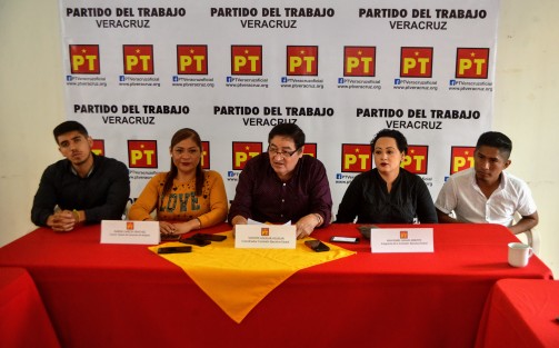 Vicente Aguilar Aguilar, dirigente estatal del PT, dijo que aunque su apoyo es incondicional para el gobernador Cuitláhuac  García, seguirán pidiendo la renuncia como partido, del secretario de seguridad pública ante los lamentables hechos de Coatzacoalcos.