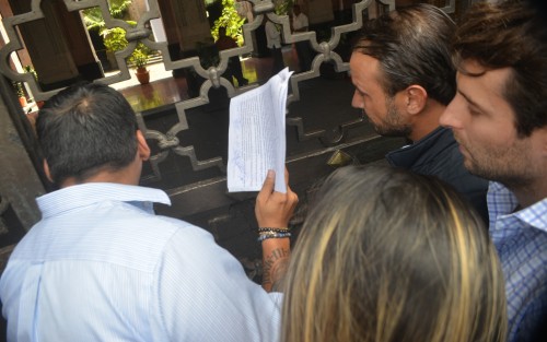 Diputados panistas de la LXV legislatura acudieron a Palacio de Gobierno para solicitar diálogo con el gobernador Cuitláhuac García Jiménez y pedir la reinstalación del ex procurador Jorge Winckler Ortiz. 