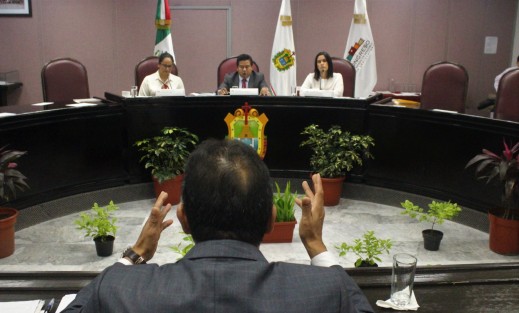 De conformidad con el acuerdo suscrito por las y los integrantes de la referida instancia, desde esta fecha y hasta el 12 de este mes, las y los 54 aspirantes registrados que cubrieron debidamente los requisitos indicados en la convocatoria presentarán y sustentarán sus planteamientos, respondiendo de manera clara y precisa las preguntas que les formulen. 