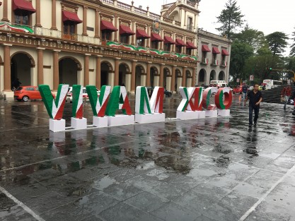 Xalapeños se encontraron este sábado con la falta de una letra en el letrero  recién colocado en Plaza Lerdo. 