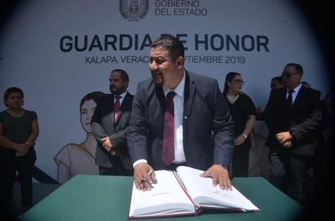 Personal de la Procuraduría del Medio Ambiente, encabezado por Sergio Rodríguez Cortés, y Ernesto Cuevas Hernández, acudieron a montar guardia en el parque Los Berros.  