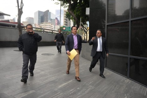 El gobernador Cuitláhuac García Jiménez se reunió este miércoles con el titular de la Fiscalía General de la República (FGR), Alejandro Gertz Manero, para revisar los avances en la investigación del multihomicidio en el centro nocturno de Coatzacoalcos.