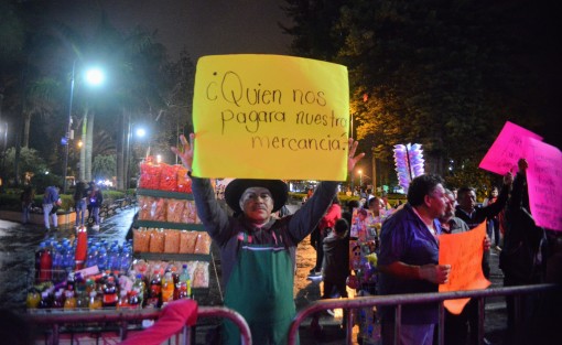 Al inicio de la festividad de El Grito de Independencia, comerciantes y asistentes al evento se quejaron por la inusual reducción de espacios.