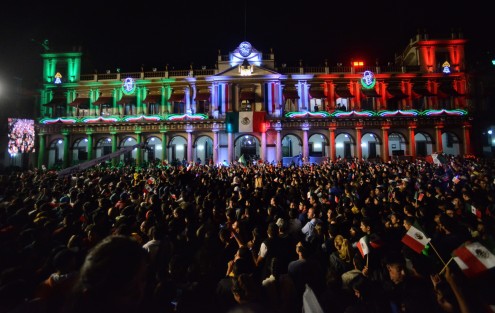 El gobernador del estado de Veracruz, Cuitláhuac García Jiménez dio su primer Grito de Independencia desde el balcón de Palacio de Gobierno. Luego de tocar la campana, se escuchó el Himno Nacional. 