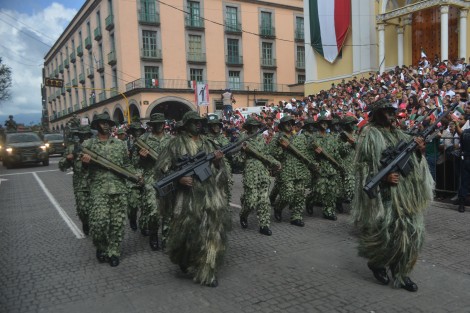 Con orden y buena participación se llevó a cabo el desfile conmemorativo al 209 Aniversario del inicio de la Guerra de Independencia.  