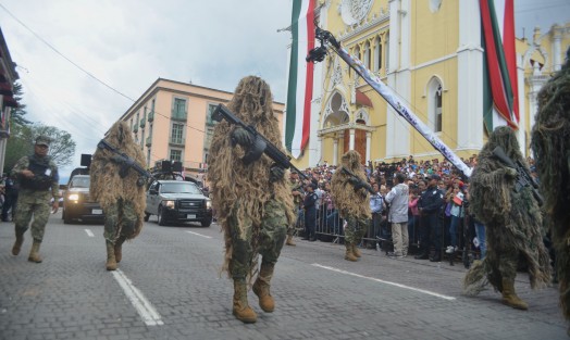 Con orden y buena participación se llevó a cabo el desfile conmemorativo al 209 Aniversario del inicio de la Guerra de Independencia.