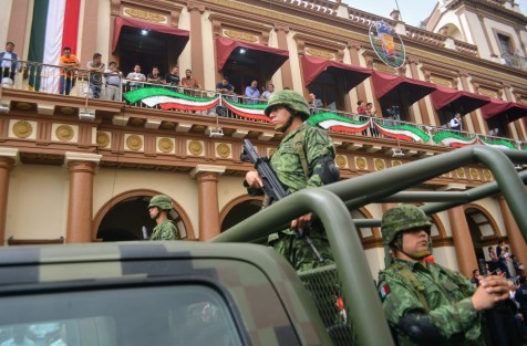 Con orden y buena participación se llevó a cabo el desfile conmemorativo al 209 Aniversario del inicio de la Guerra de Independencia.