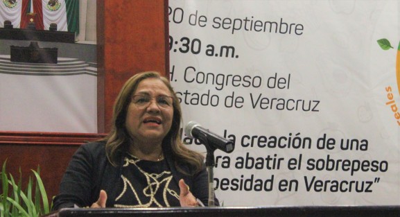 Fue inaugurado el foro legislativo: Epidemia de Sobrepeso y Obesidad Infantil en Veracruz, con el objetivo de atender este problema de salud pública, en el que intervienen factores sociales, económicos, culturales, genéticos, étnicos y medioambientales.